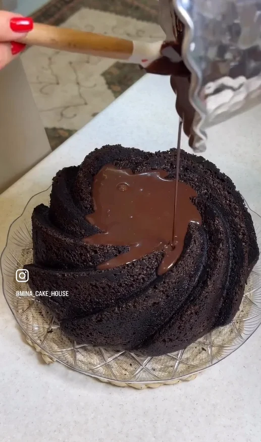 آموزش پخت کیک شکلاتی عصرانه